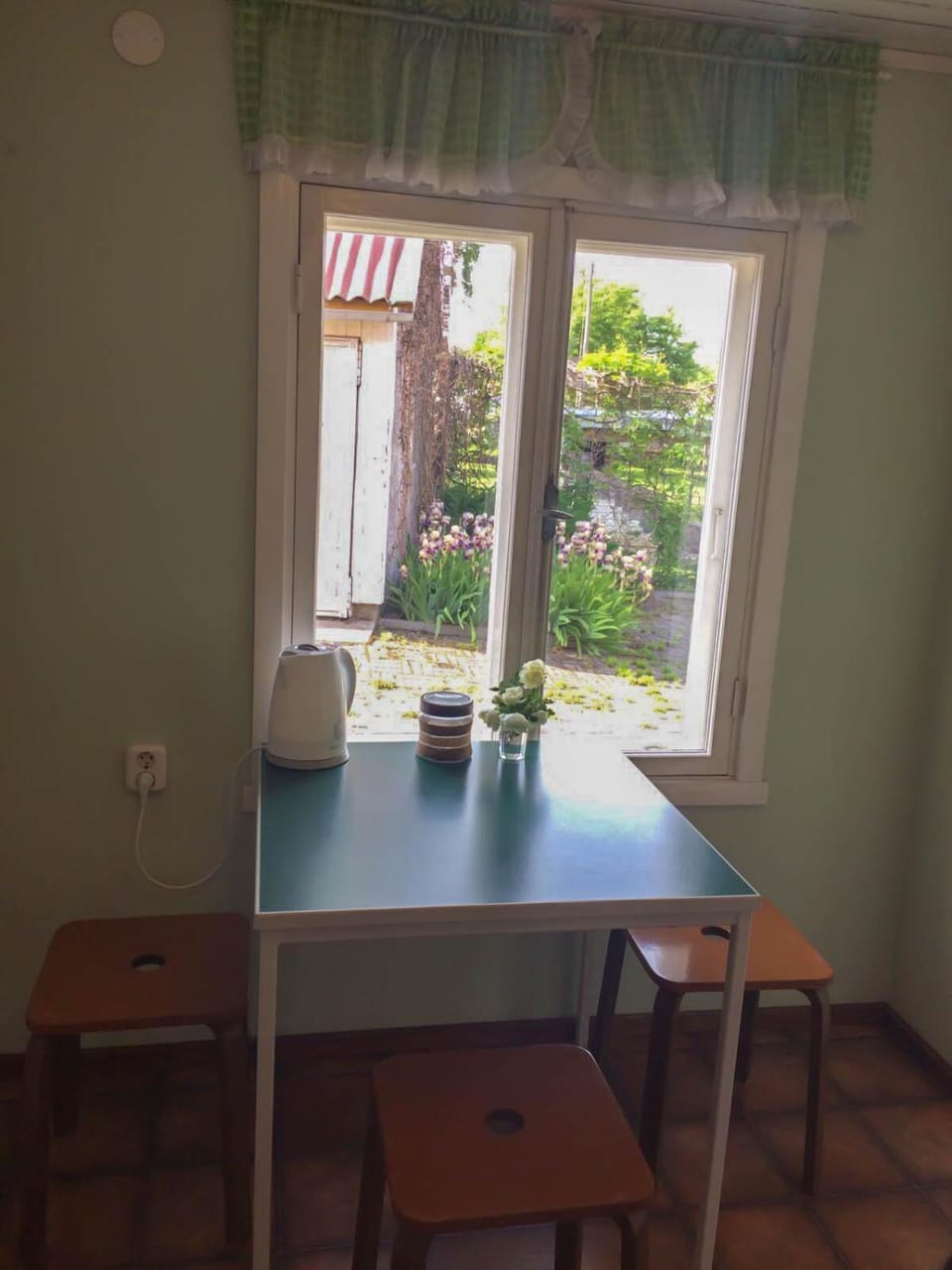 Food and drinks, Garden view
