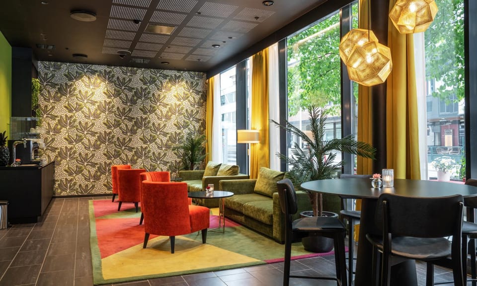Lounge or bar