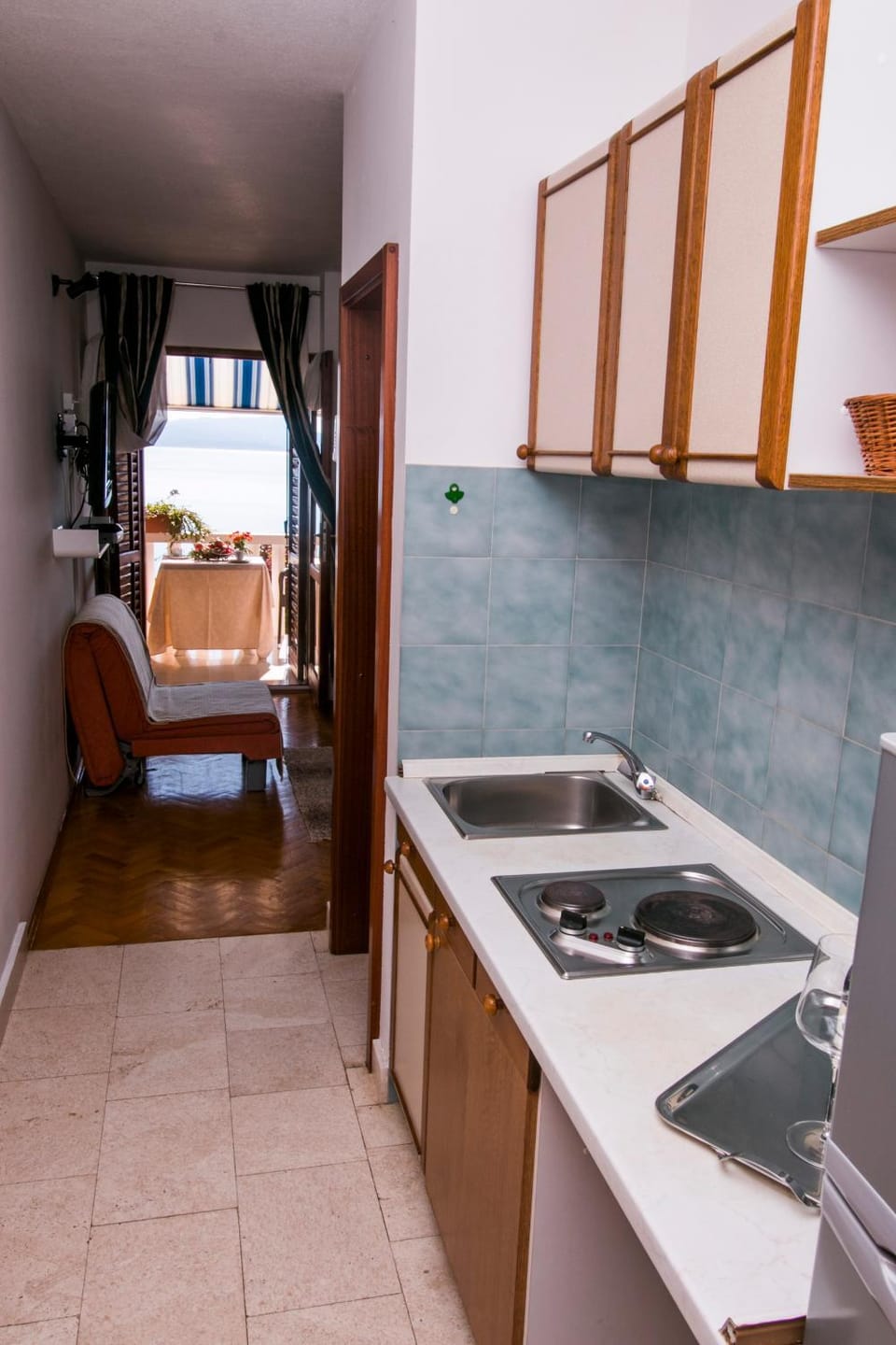 TV and multimedia, Kitchen or kitchenette