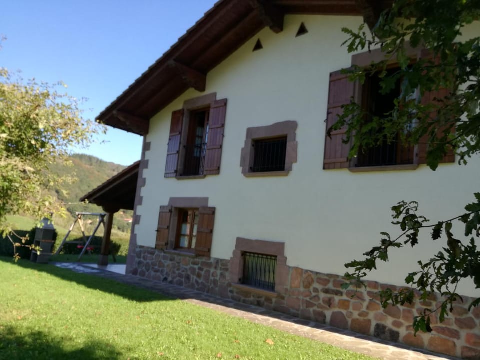 Casa Exkanda Etxea Country House in French Basque Country