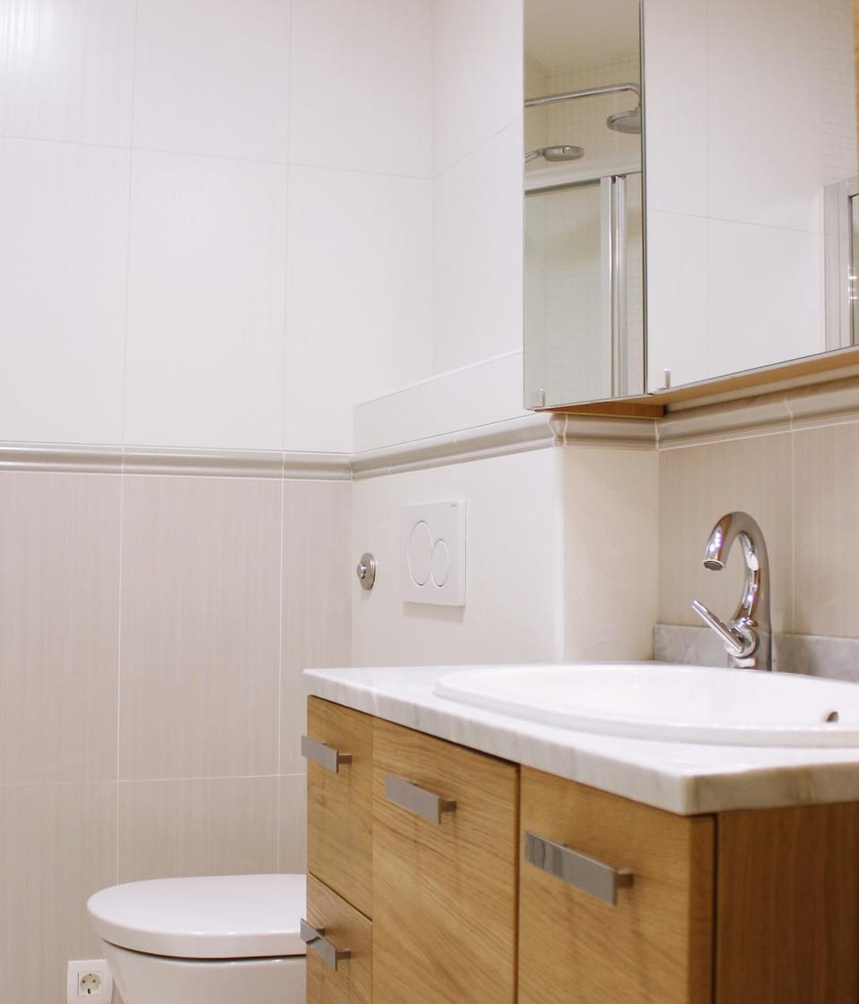 Toilet, Bathroom