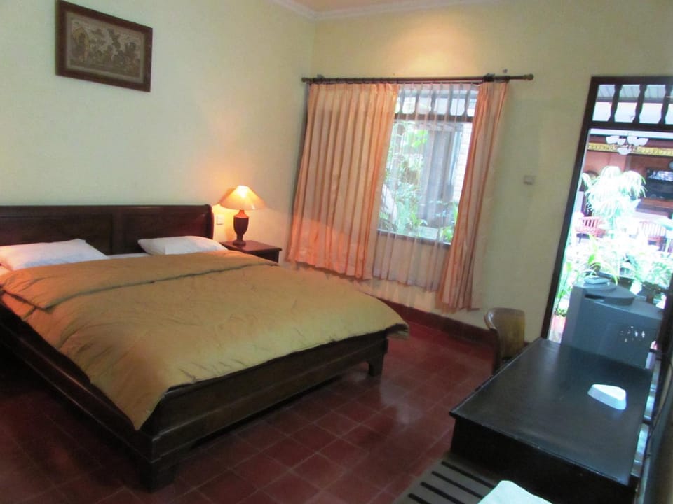 Day, Photo of the whole room