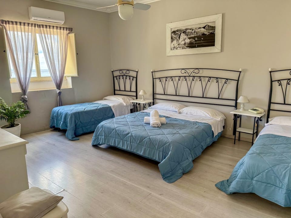 Bed, View (from property/room), Photo of the whole room, Bedroom, towels