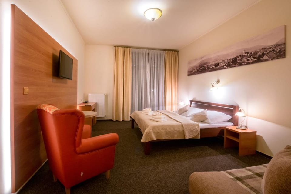 TV and multimedia, Photo of the whole room, Bedroom