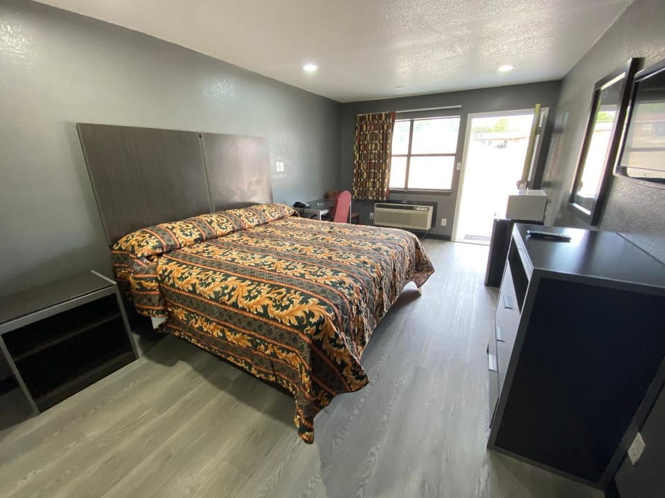 Bed, Photo of the whole room