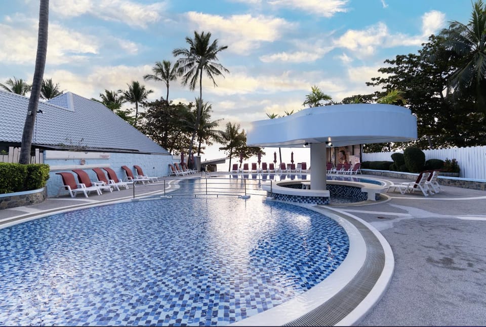Property building, Beach, Beach, Swimming pool
