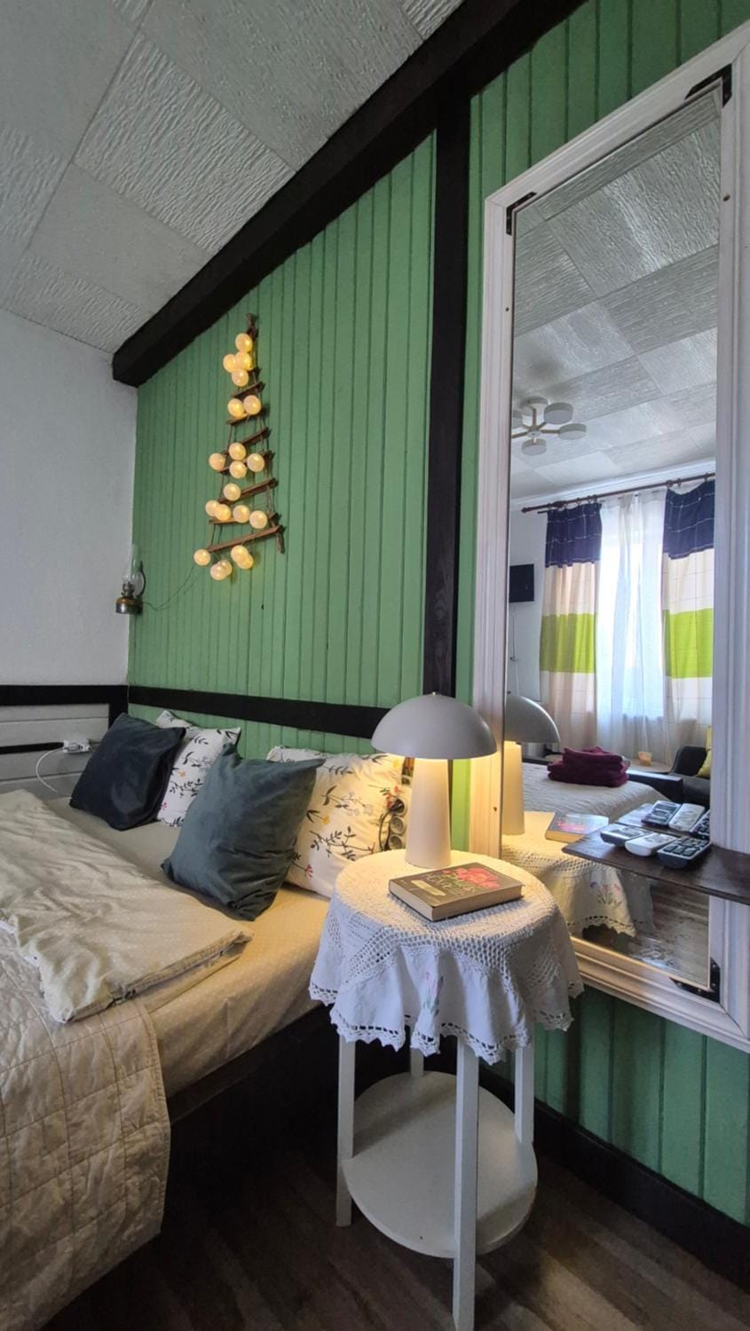Захарова Оселя БАСЕЙН на території є Чан - Джакузі Bed and Breakfast in Lviv Oblast