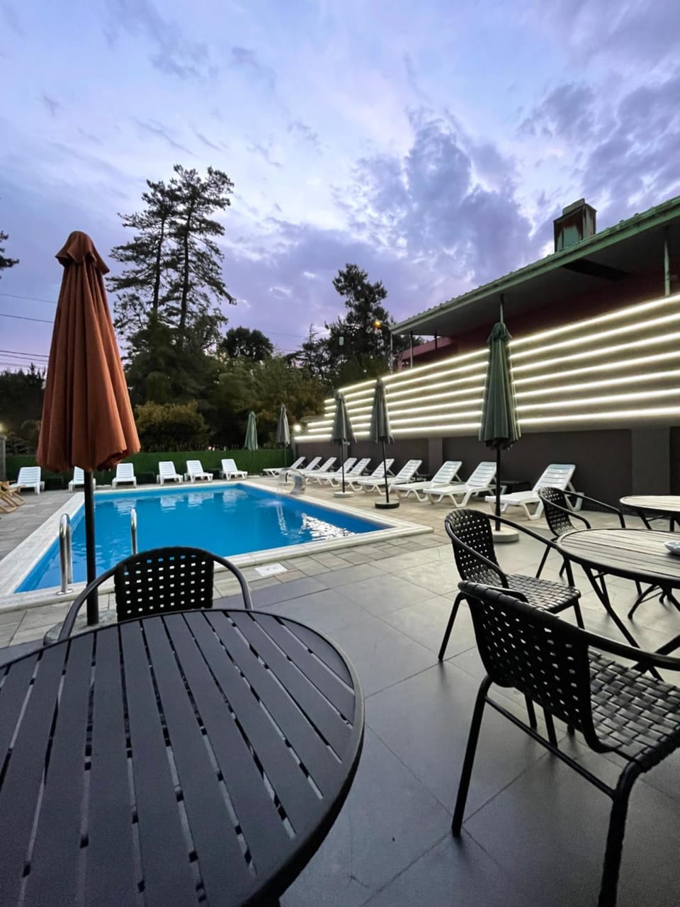 Swimming pool