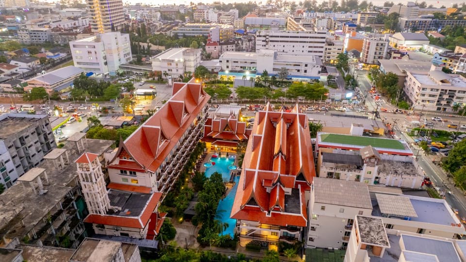Property building, Bird's eye view, Location