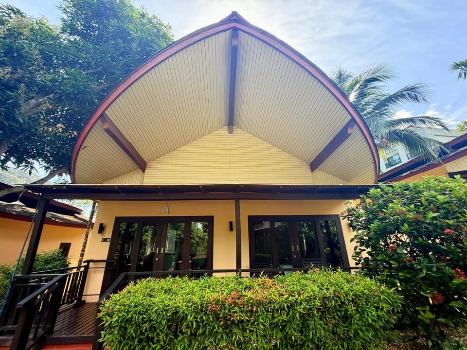 Property building, Garden, Garden view