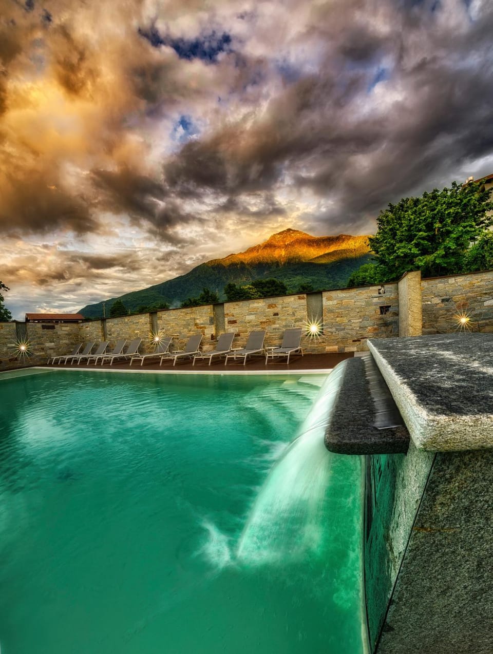Swimming pool, Swimming pool