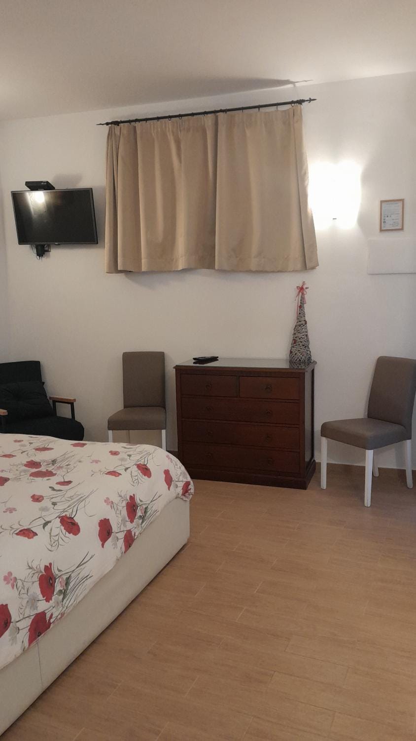 Elegant mini appartments Floridia close to the center private parking Bed and Breakfast in Taormina