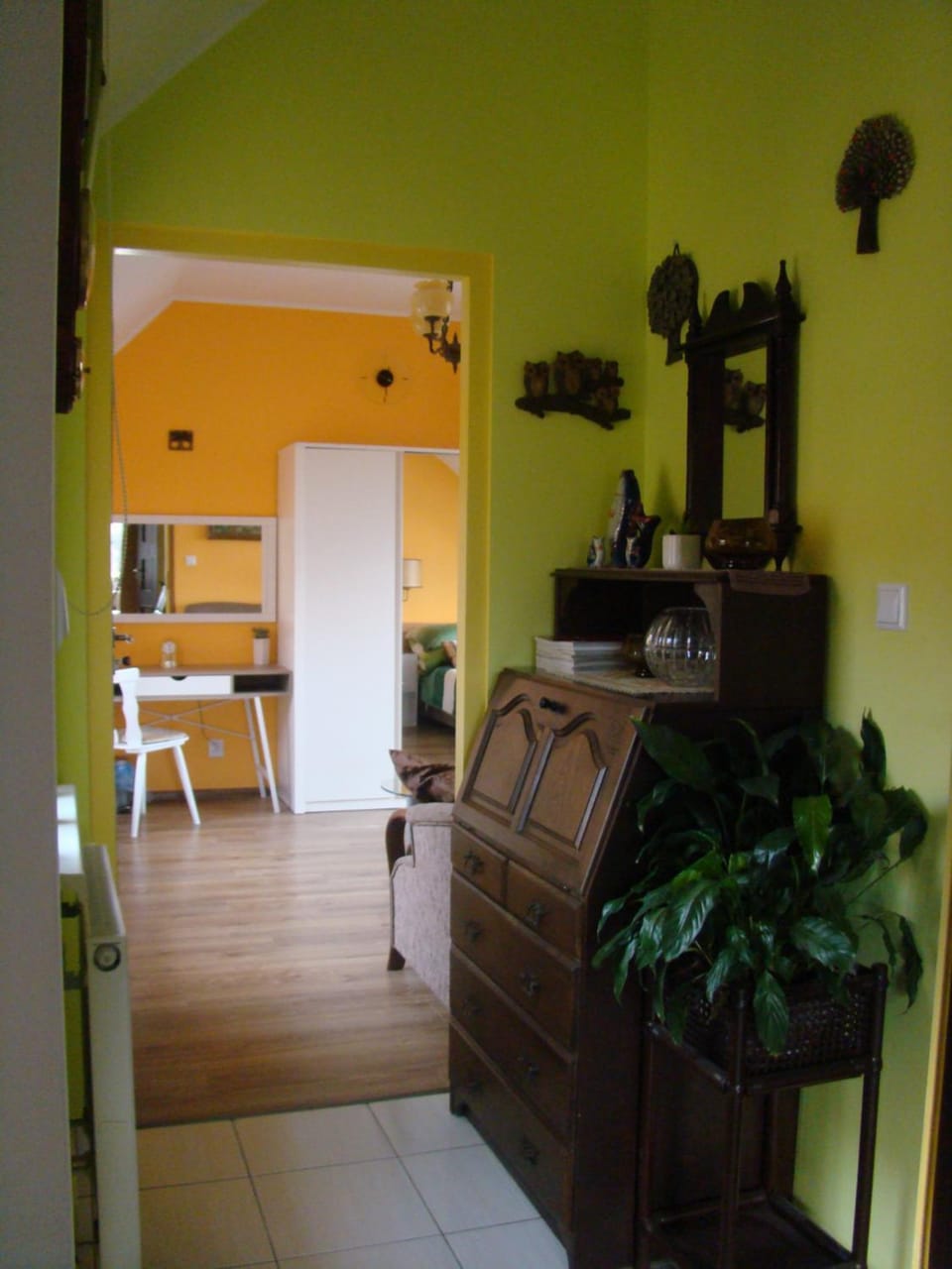 Photo of the whole room
