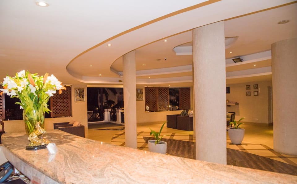 Facade/entrance, Lobby or reception