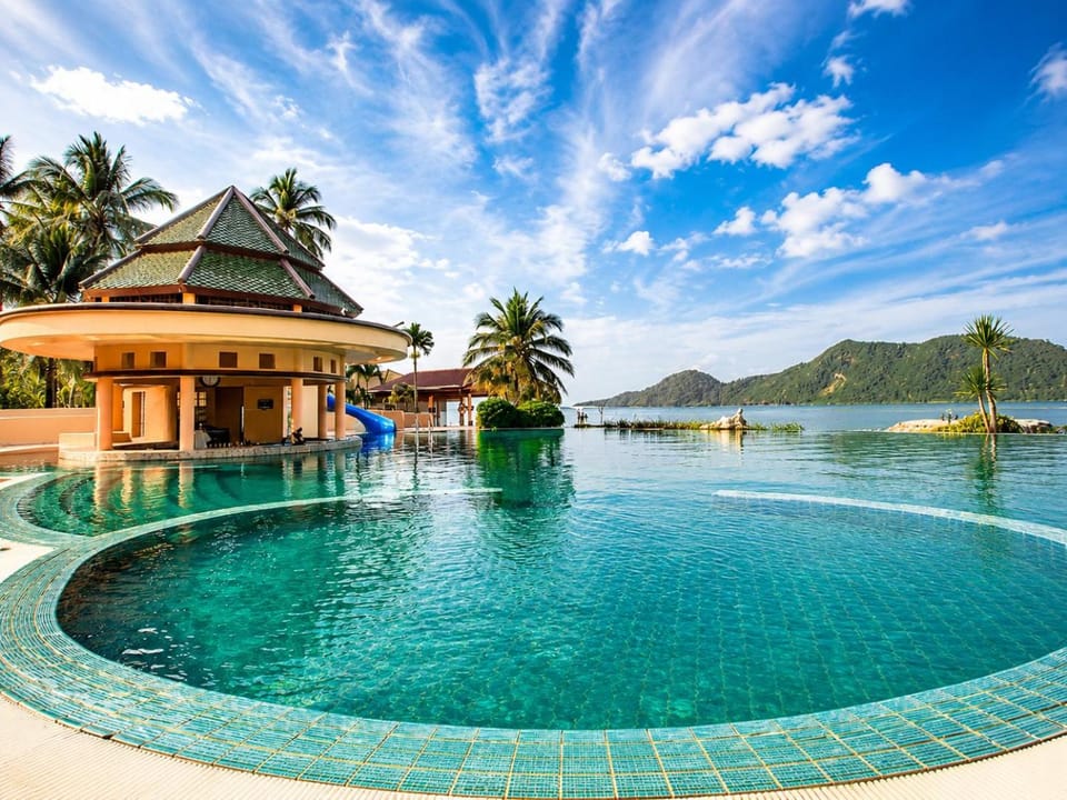 Sea view, Swimming pool