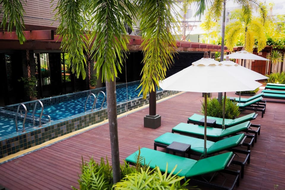 Swimming pool