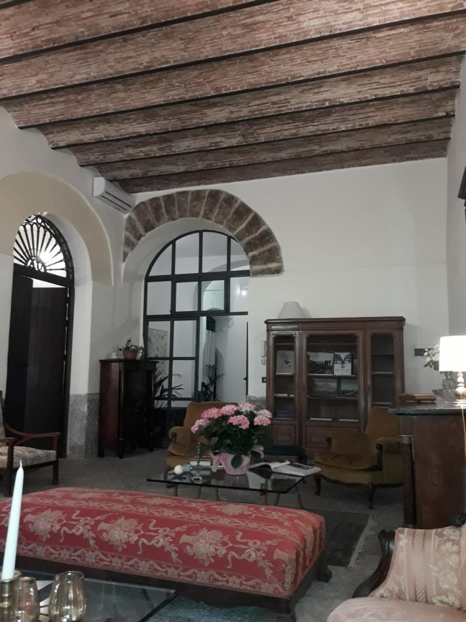 Lounge or bar, Other