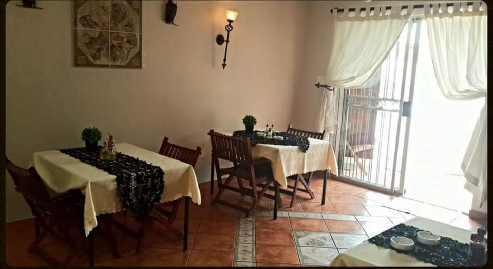 Lani's Guest House Bed and Breakfast in Zimbabwe