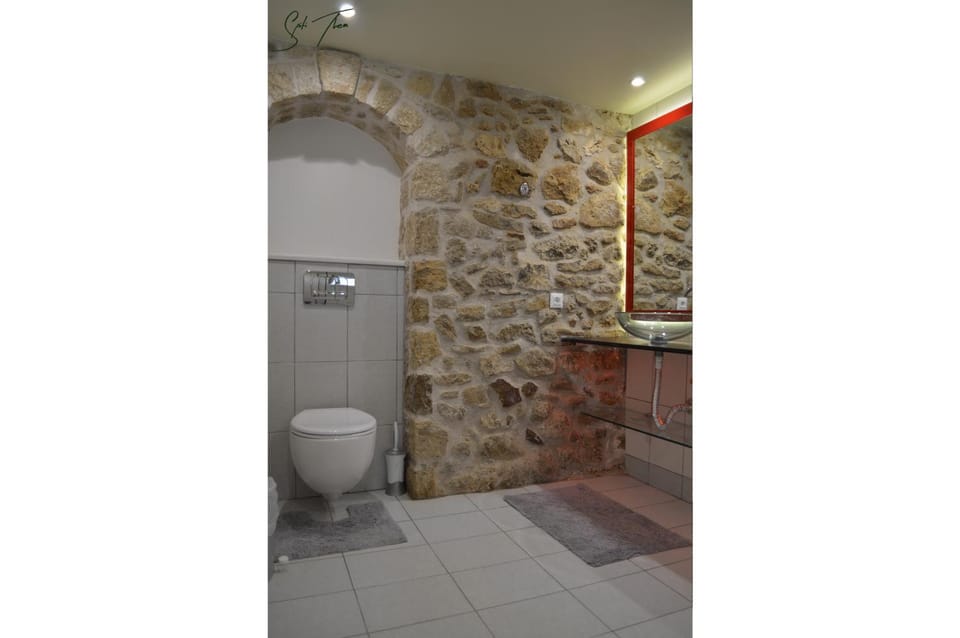 Toilet, Bathroom