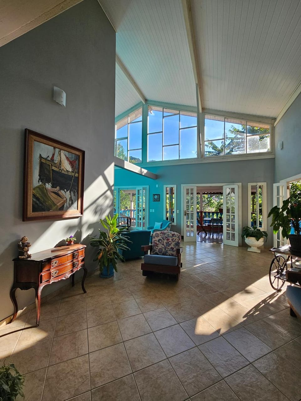 Living room, Seating area
