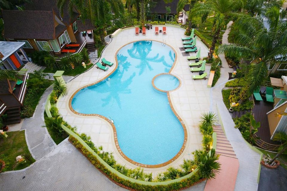 Property building, Natural landscape, Garden view, Swimming pool, Swimming pool