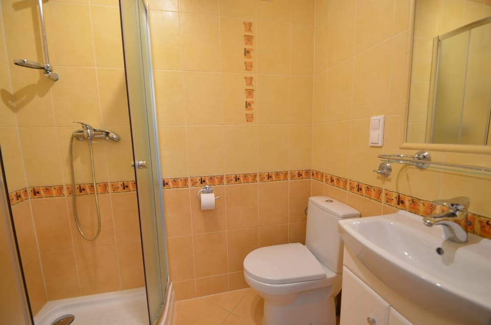 Bathroom, Photo of the whole room