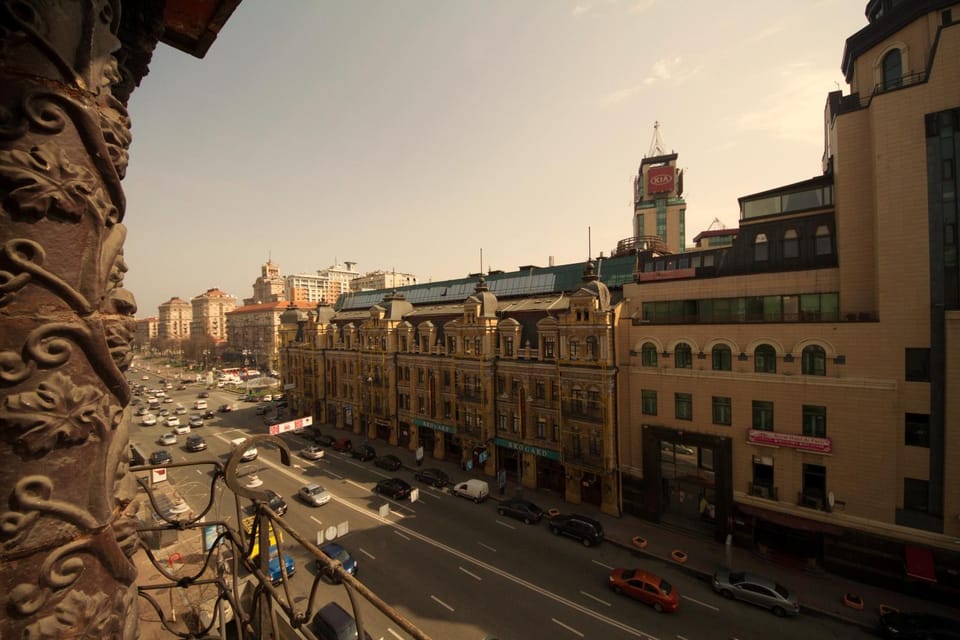 View (from property/room), City view, Street view