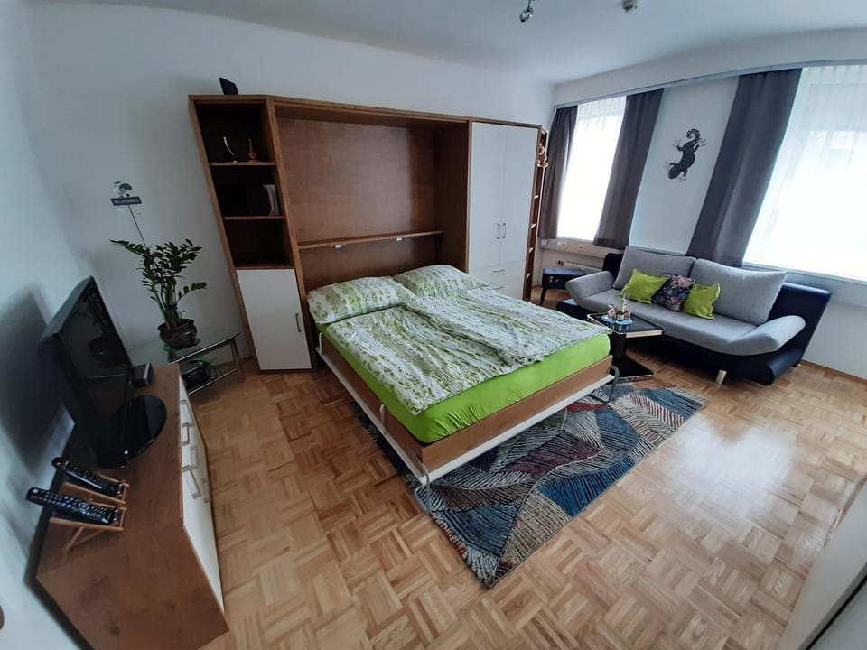 Bed, Photo of the whole room