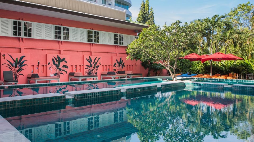Swimming pool
