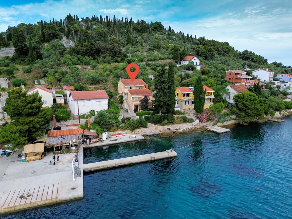 Property building, Beach, Sea view