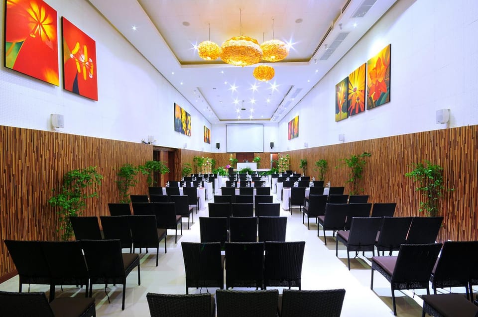 Meeting/conference room