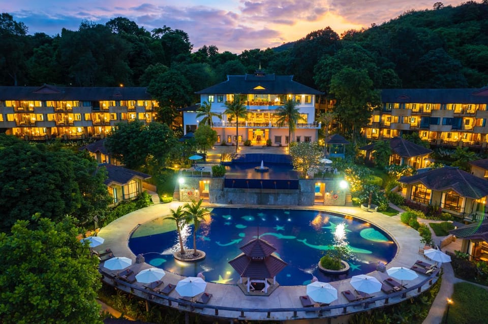 Property building, Natural landscape, Swimming pool