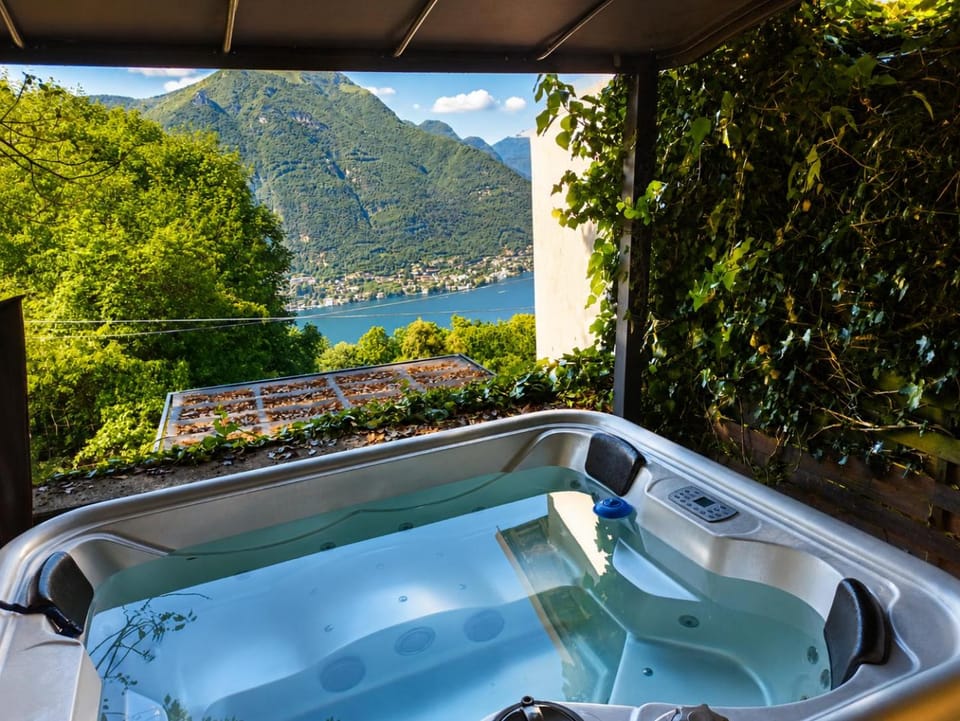 Hot Tub, Open Air Bath
