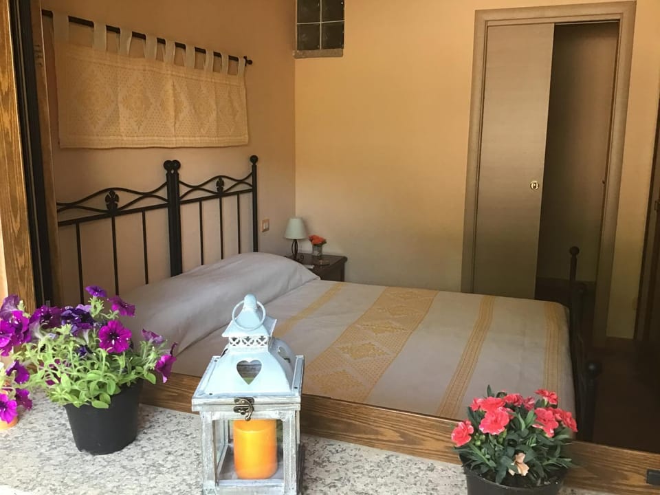 Donna Violante Porto Corallo Affittacamere Bed and Breakfast in Sardinia