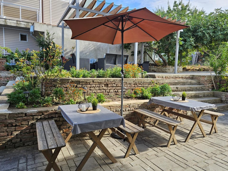 Family House Manolov Hotel in Burgas Province