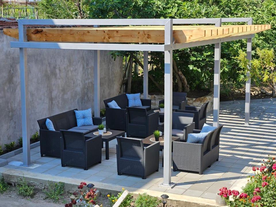 Garden, Seating area