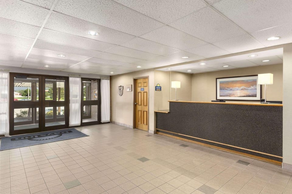 Lobby or reception, On site