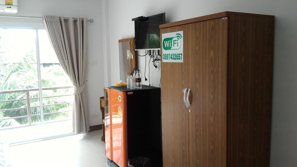 TV and multimedia, Photo of the whole room