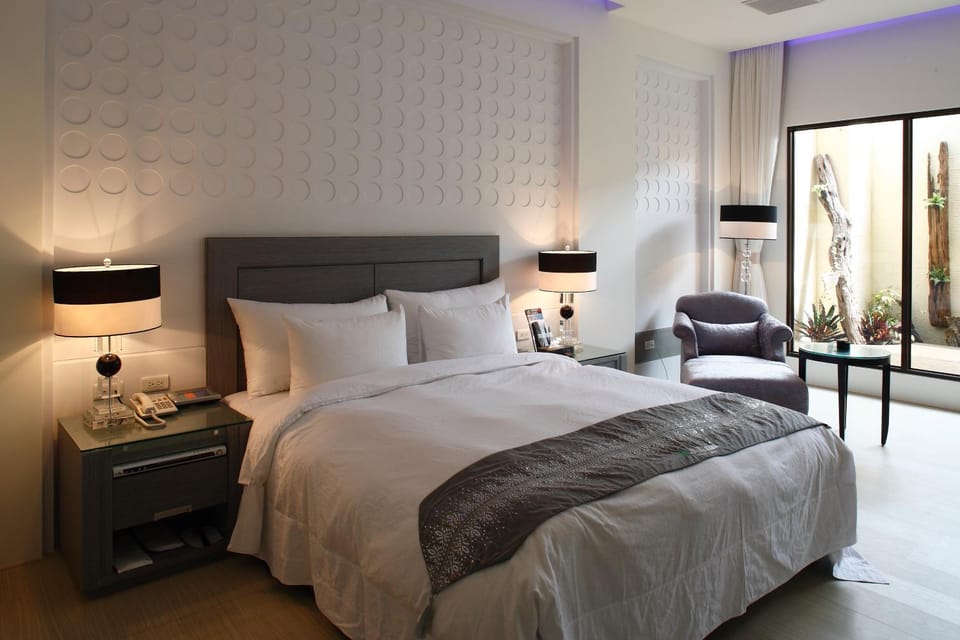 Bedroom, bunk bed