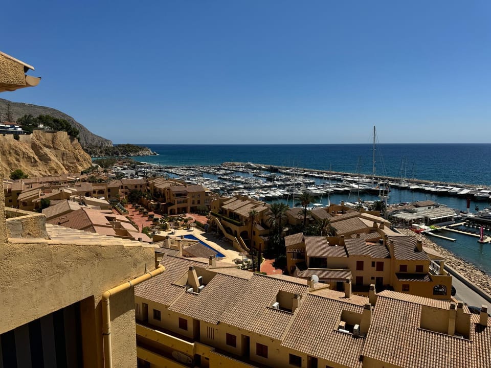 Sunrise Beachfront Apartment by the Marina Apartment in Marina Baixa