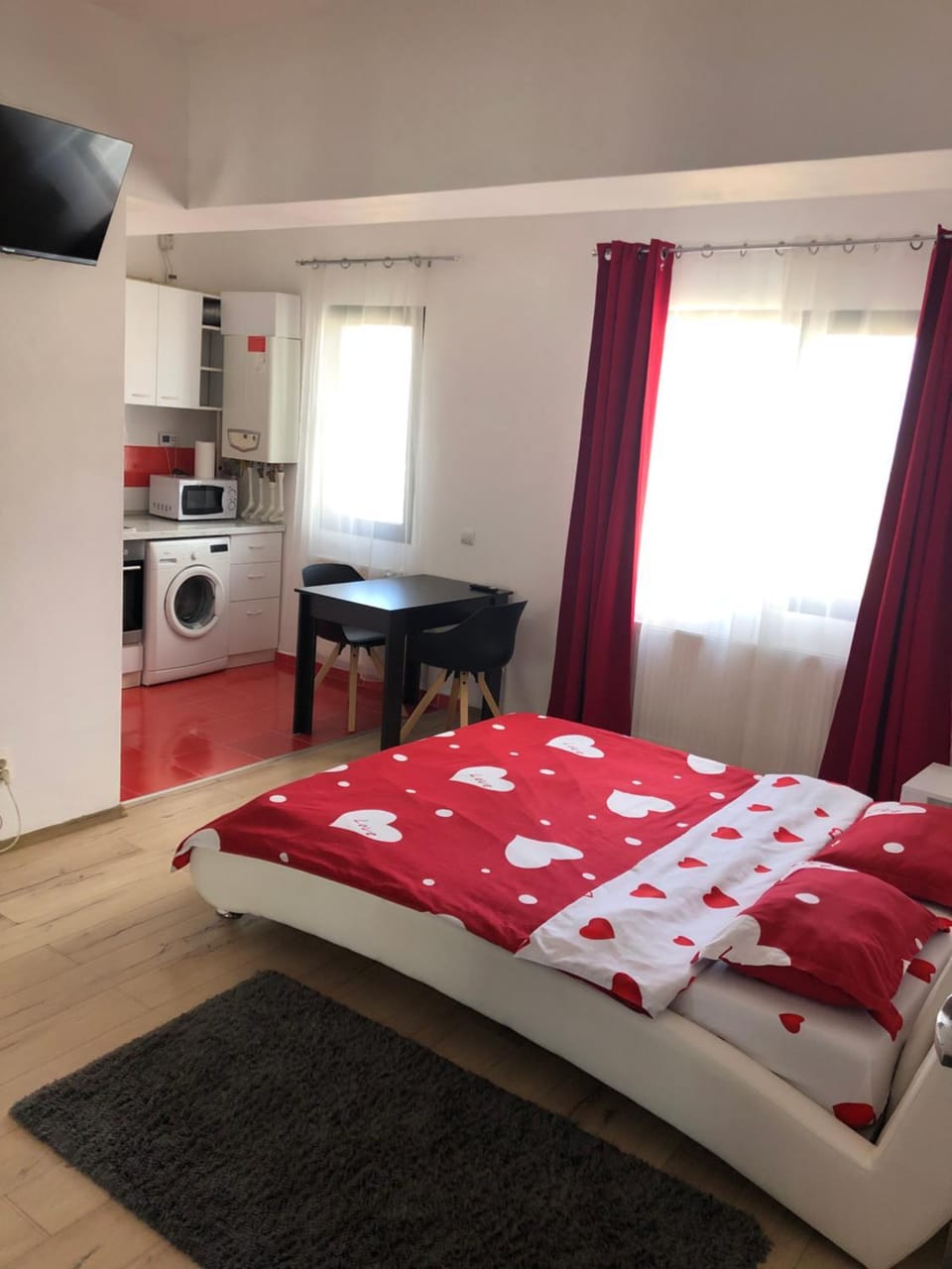 Bed, Photo of the whole room