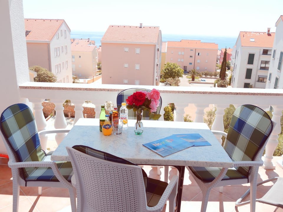 Balcony/Terrace, Balcony/Terrace