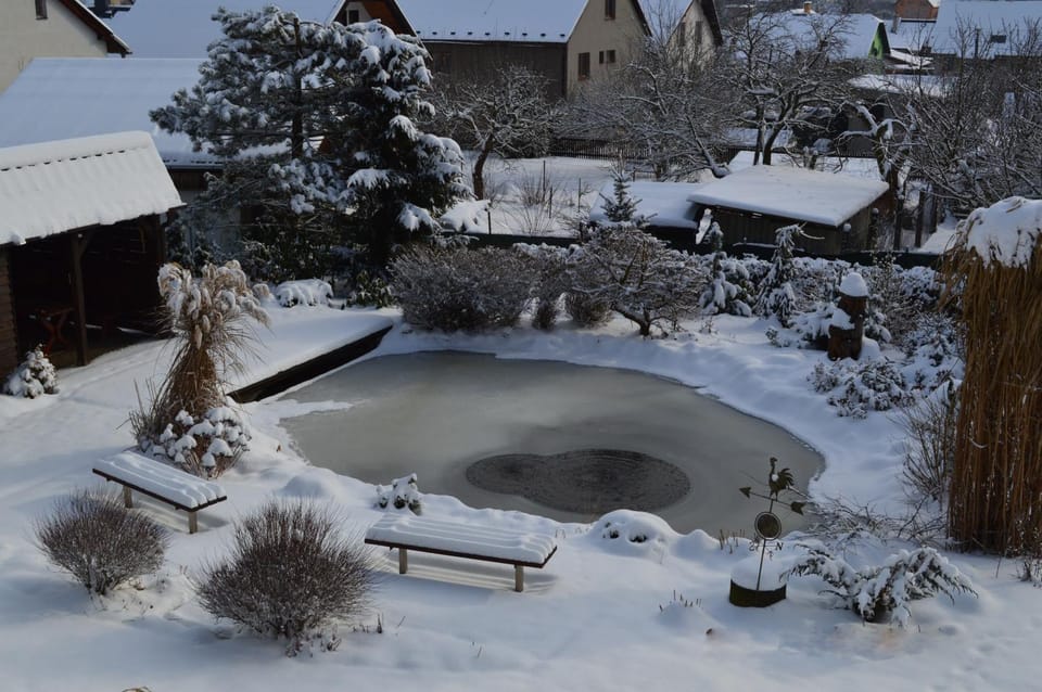 Nearby landmark, Winter