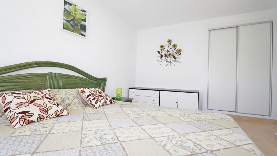 R-1935 POOL AND GARDEN Apartment in Torrevieja