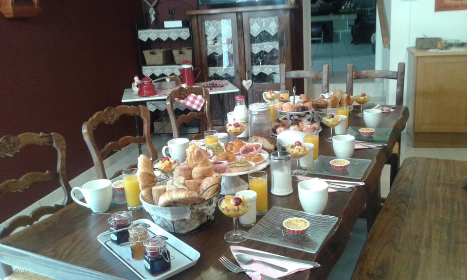 Patio, Breakfast, Continental breakfast