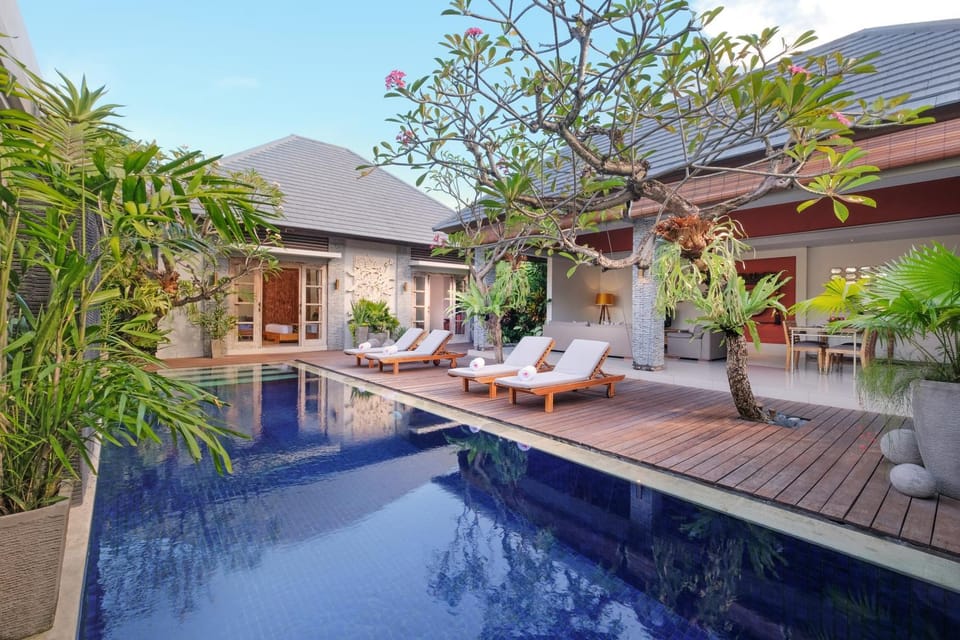 Bedroom, Pool view, Swimming pool, Swimming pool