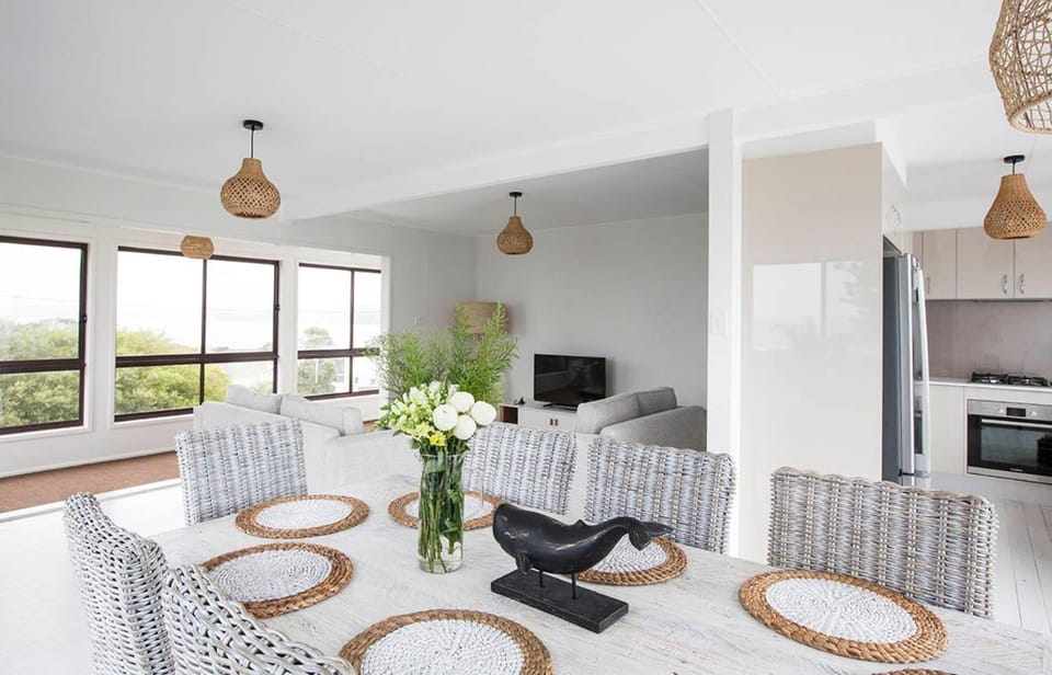 The Green Dragon, Amazing Views, Ocean Front Reserve House in Gerroa