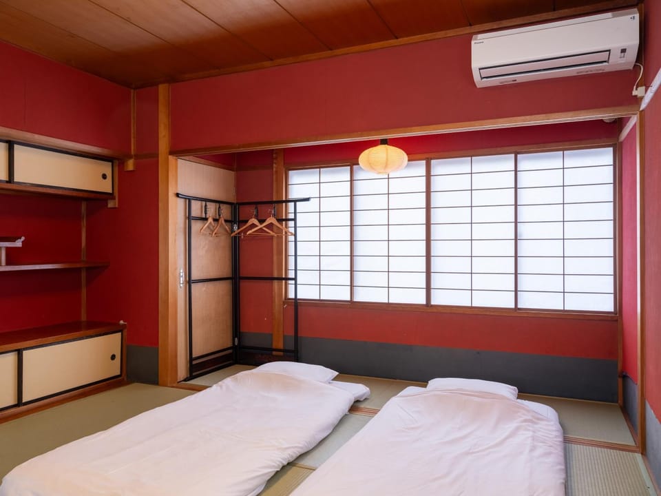 Guesthouse Nagonde Bed and Breakfast in Kanazawa