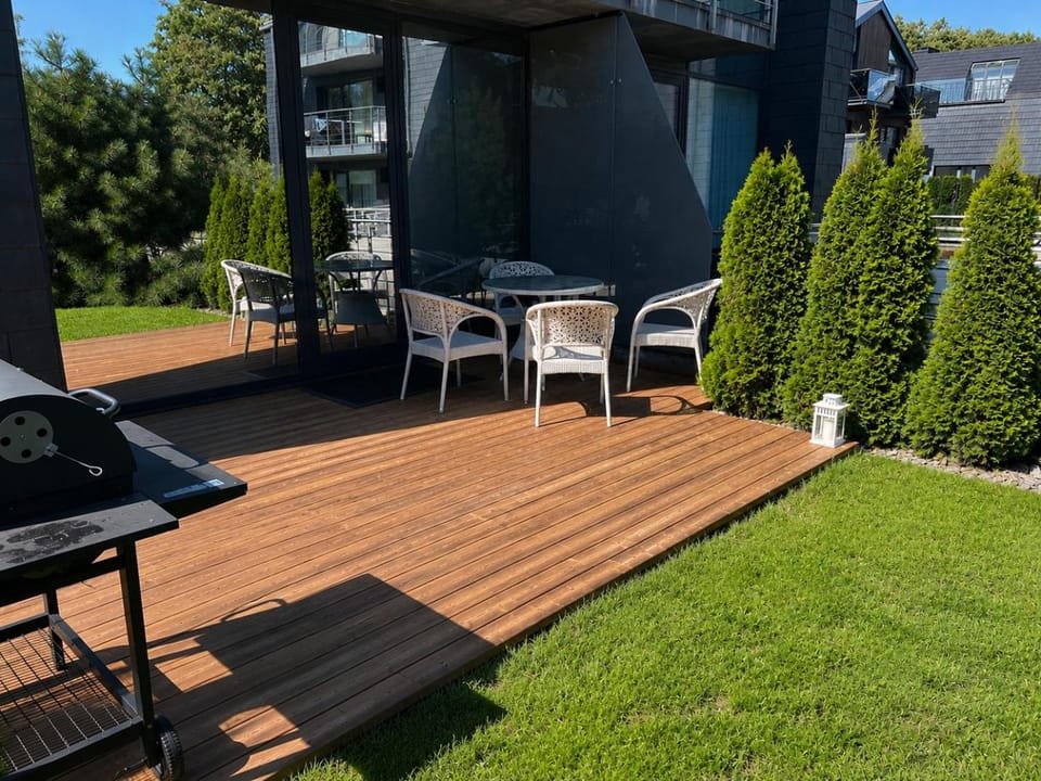 Patio, Garden view