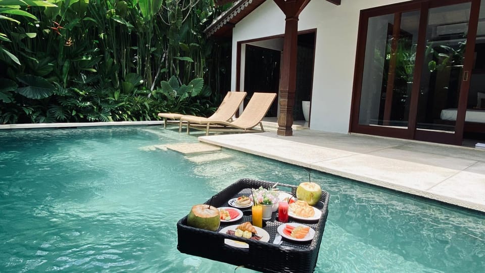 Pool view, Swimming pool